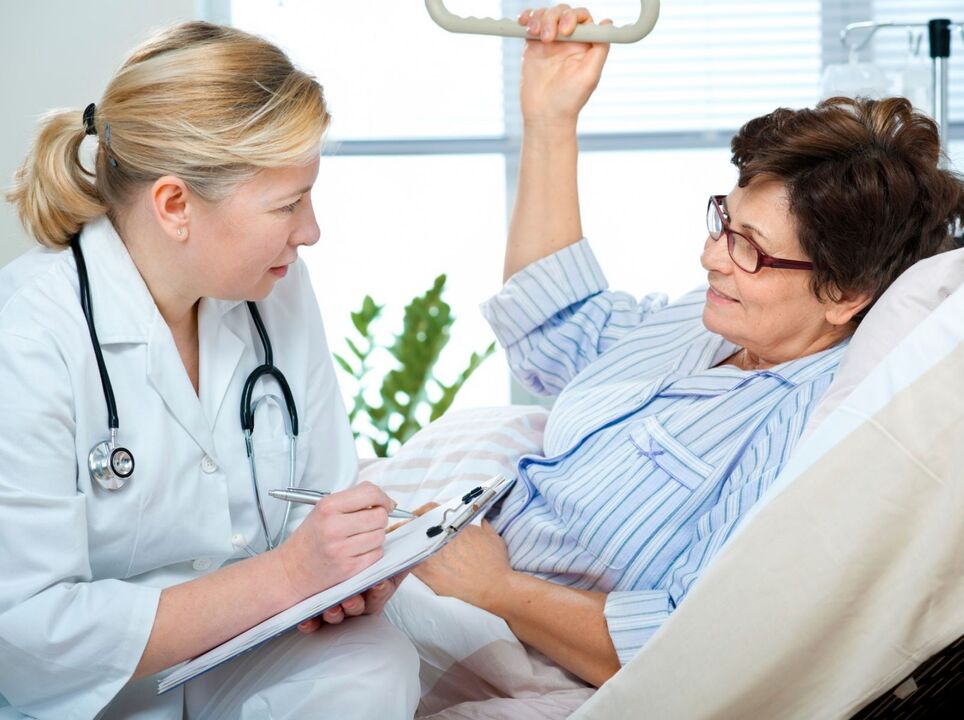 examen de un médico con diabetes